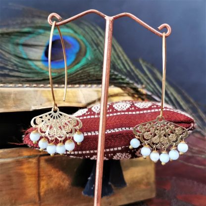 Boucles d'oreilles longues légères Lotus calcedoine