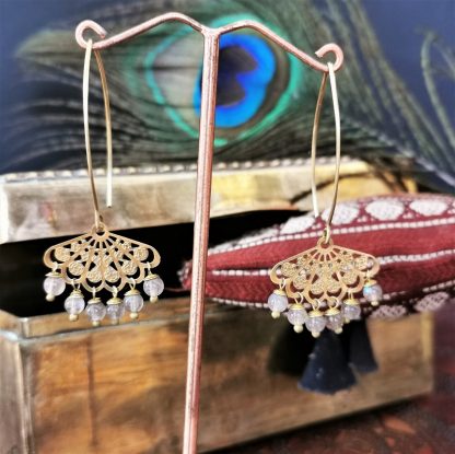 Boucles d'oreilles longues légères Lotus labradorite