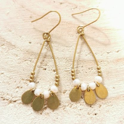 Boucles d'oreilles pampilles gouttes blanc