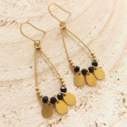 Boucles d'oreilles pampilles gouttes noire