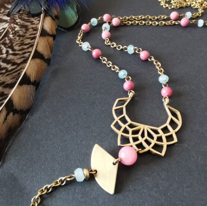 collier calcedoine & rhodonite lotus géométrie sacrée