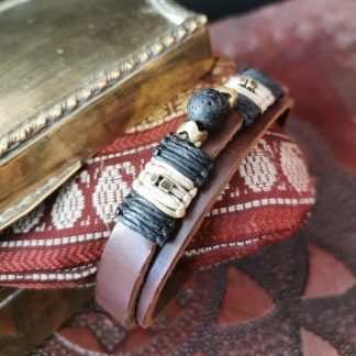 Bracelet homme cuir marron pierre de lave côté
