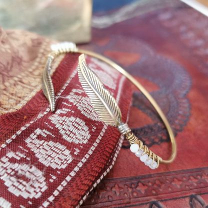 Bracelet pierre de lune jonc