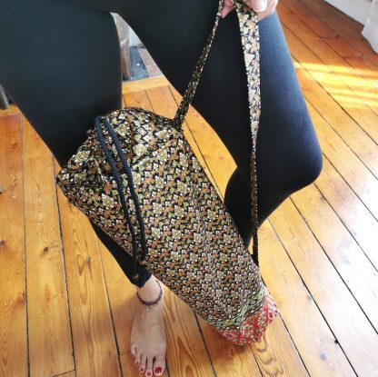 Sac tapis de yoga sol noir