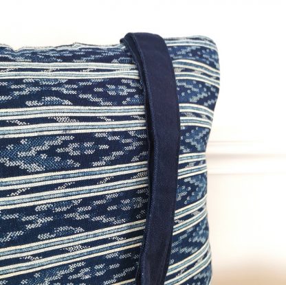 Tote bag sac Indigo frise regulière détails