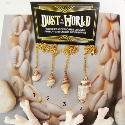 les colliers pendentifs coquillage