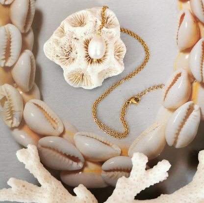 collier pendentif perle eau douce blanche