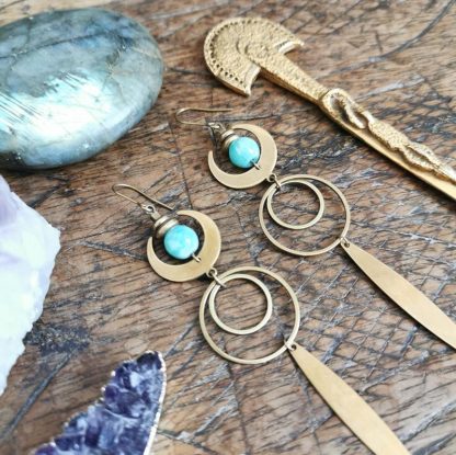 Longues boucles d'oreilles géométrique lune larimar