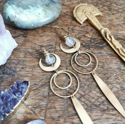 Longues boucles d'oreilles géométrique lune quartz