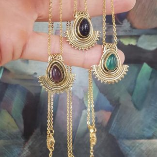 Les pendentifs ethniques et tribaux, Parvati en pierres fines et acier