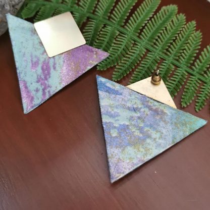 Boucles d'oreilles tissu retro bazin bleu violet clou