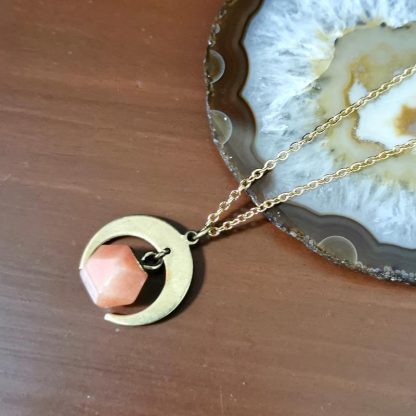 Collier lune jade pâle