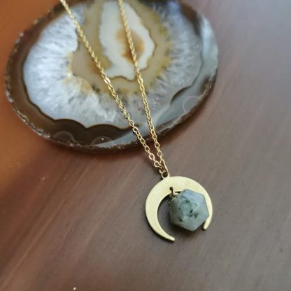 Collier lune prehnite